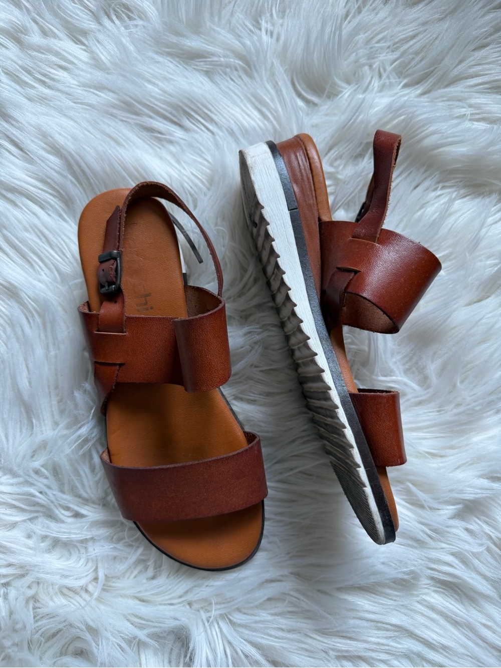 Bertuchi leather sandals
